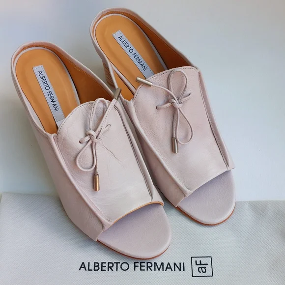 Alberto Fermani dove grey leather mules, EU40, NWT - Picture 3 of 10